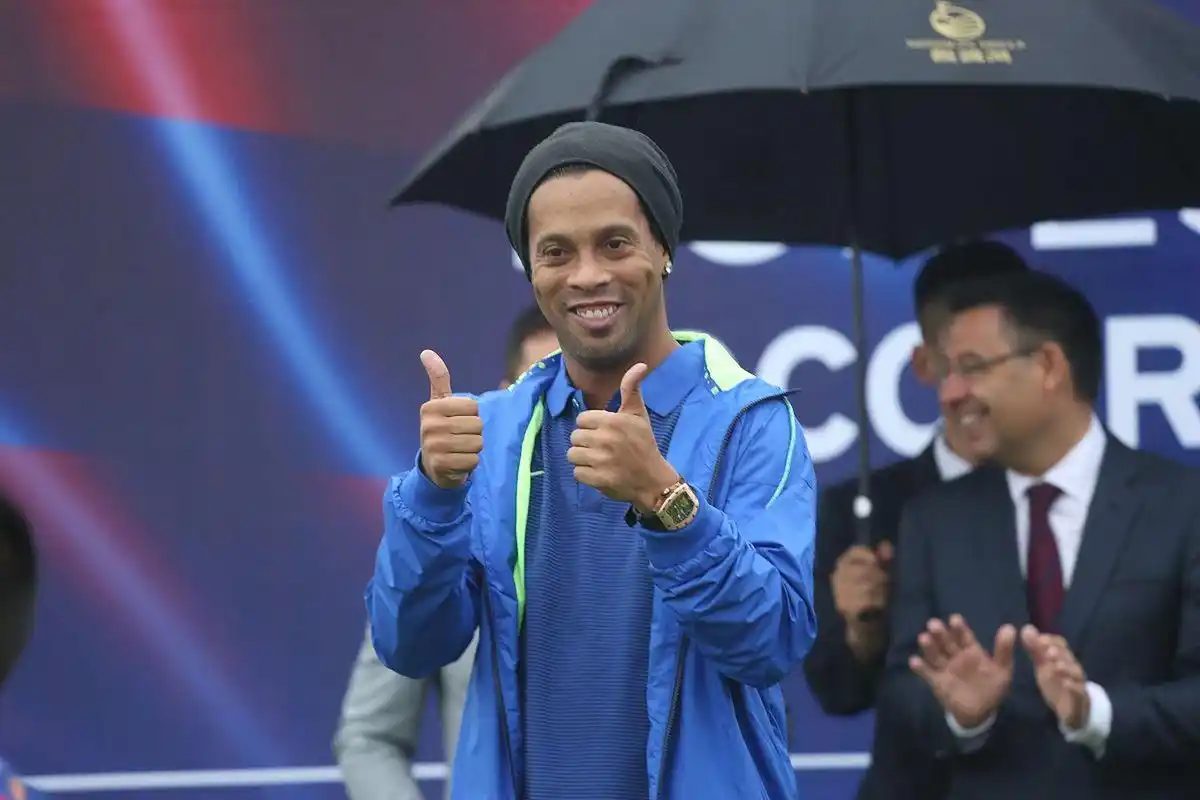 皇马首次在 皇马首次在