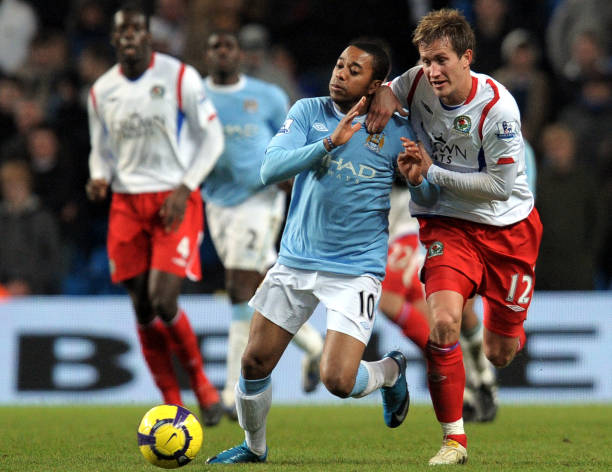 我们看到球 我们看到球